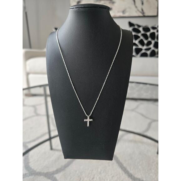 Sterling Silver Cross Necklace Made With Swarovski Crystals New - Picture 1 of 5